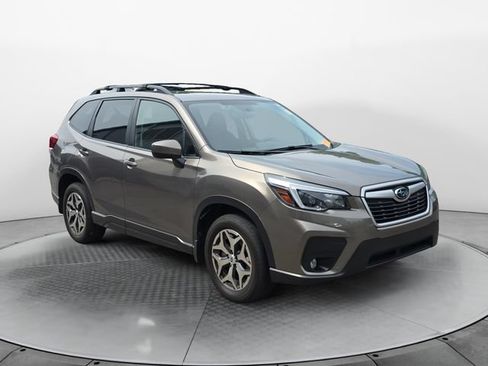 Used 2021 Subaru Forester Premium w/ Popular Package #1 AWD/4WD image 7