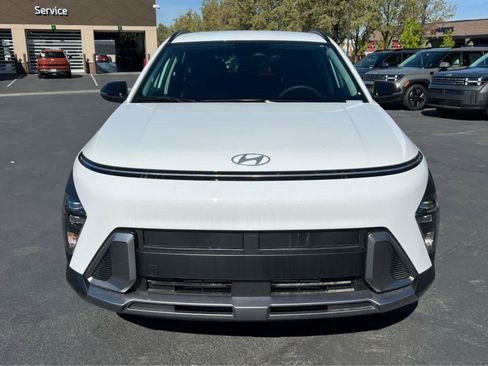 Certified 2026 Hyundai Kona SEL Premium AWD/4WD image 3