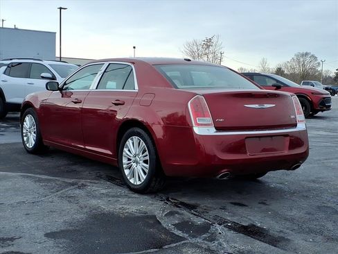 Used 2014 Chrysler 300 AWD w/ Driver Convenience Group image 17