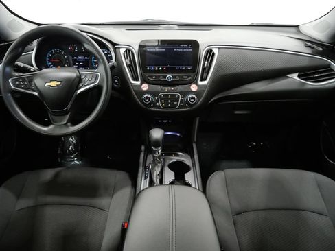 Used 2025 Chevrolet Malibu LT FWD image 10