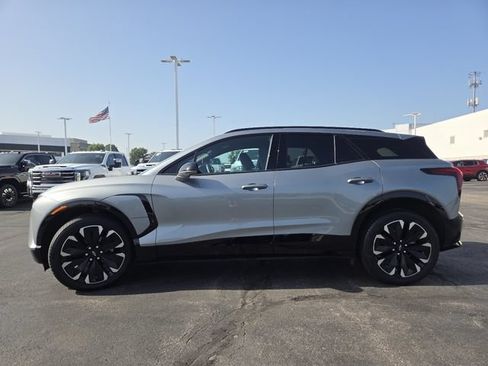 Used 2025 Chevrolet Blazer EV RS AWD/4WD image 13