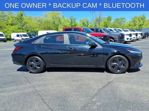 Used 2023 Hyundai Elantra SEL w/ Cargo Package FWD image 8