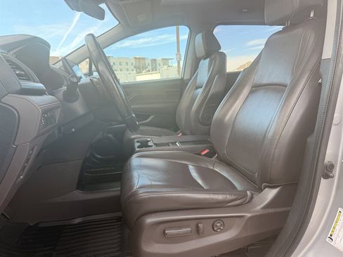 Used 2018 Honda Odyssey EX-L image 11