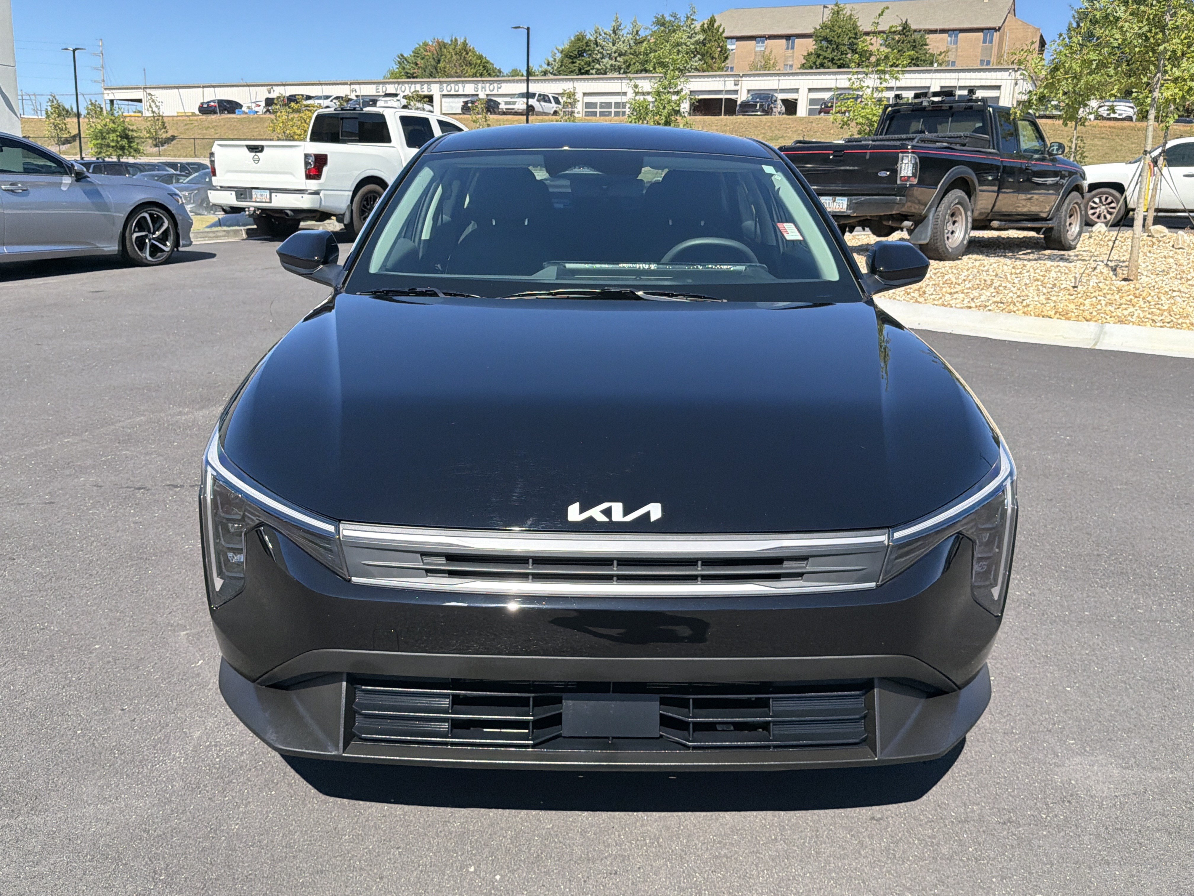 Used 2025 Kia K4 FWD image 2