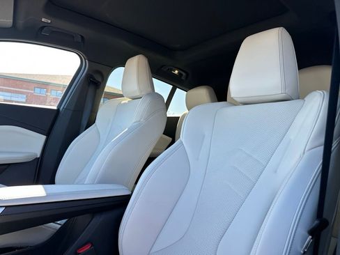 New 2026 BMW X2 xDrive28i w/ Technology Package image 16