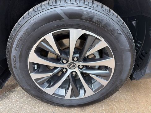 Used 2022 Lexus RX 350L Premium w/ Premium Package AWD/4WD image 35