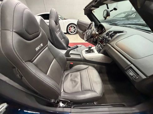 Used 2007 Saturn Sky Red Line RWD image 30