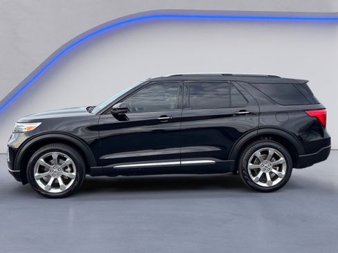Used 2020 Ford Explorer Platinum w/ Premium Technology Package image 9