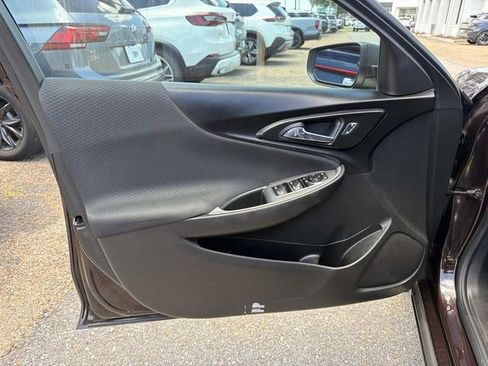 Used 2020 Chevrolet Malibu LS FWD image 24