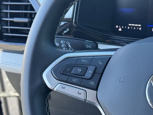 Used 2025 Volkswagen Taos S image 20