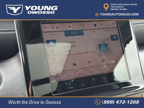 Used 2022 Jeep Grand Cherokee Overland w/ Luxury Tech Group IV AWD/4WD image 17