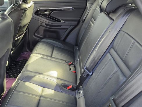 Used 2023 Land Rover Range Rover Evoque R-Dynamic S image 9