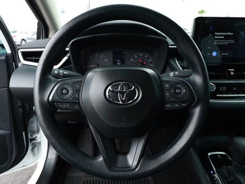 Used 2025 Toyota Corolla LE w/ Convenience Package FWD image 11