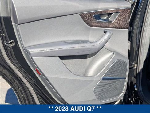 Used 2023 Audi Q7 3.0T Prestige image 19