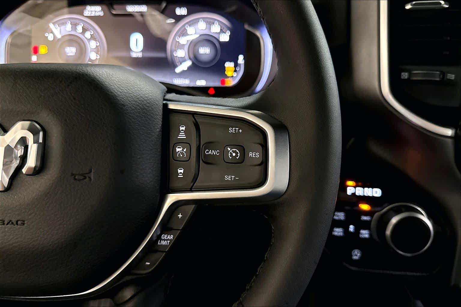 Used 2025 RAM 1500 Big Horn AWD/4WD image 24