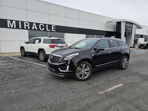 Certified 2025 Cadillac XT5 Premium Luxury image 1