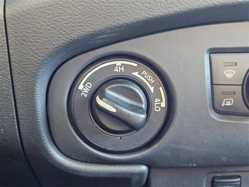 Used 2023 Nissan Frontier PRO-4X w/ Pro Convenience Package image 28