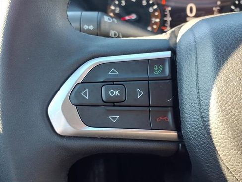 Certified 2022 Jeep Compass Altitude image 21