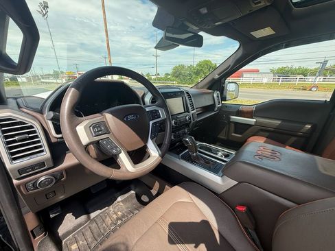 Used 2015 Ford F150 King Ranch w/ Equipment Group 601A Luxury AWD/4WD image 13