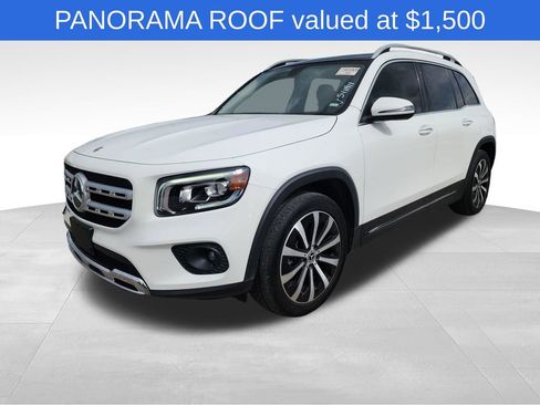 Used 2022 Mercedes-Benz GLB 250 w/ Premium Package Lite image 3