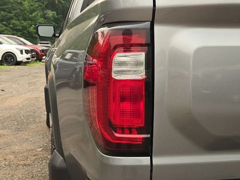 Used 2023 GMC Canyon AT4 AWD/4WD image 28