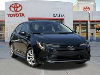 Used 2025 Toyota Corolla LE FWD video 1