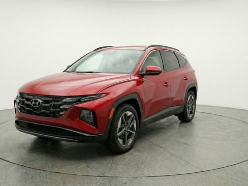 Used 2025 Hyundai Tucson SEL AWD/4WD image 3