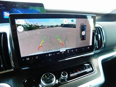 New 2025 Ford Expedition Platinum w/ Stealth Performance Package image 44