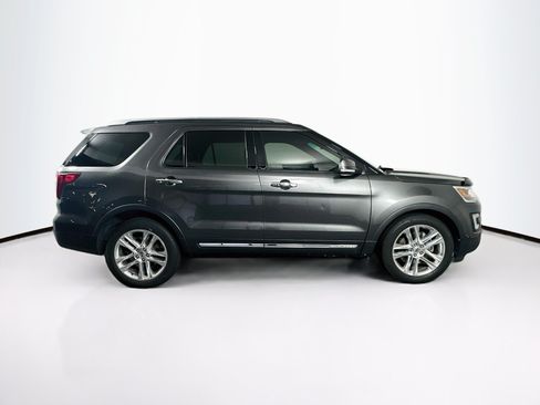 Used 2016 Ford Explorer Limited w/ Equipment Group 301A FWD image 10