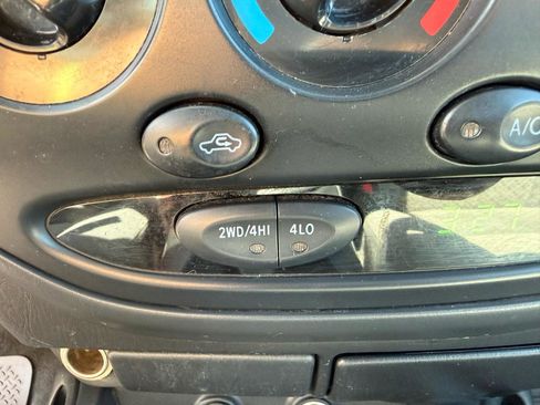 Used 2006 Toyota Tundra SR5 AWD/4WD image 28