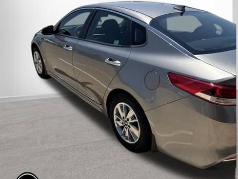 Used 2018 Kia Optima LX FWD image 6