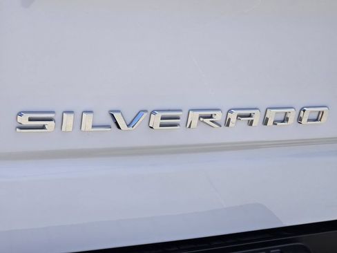 Used 2025 Chevrolet Silverado 1500 LTZ AWD/4WD image 12