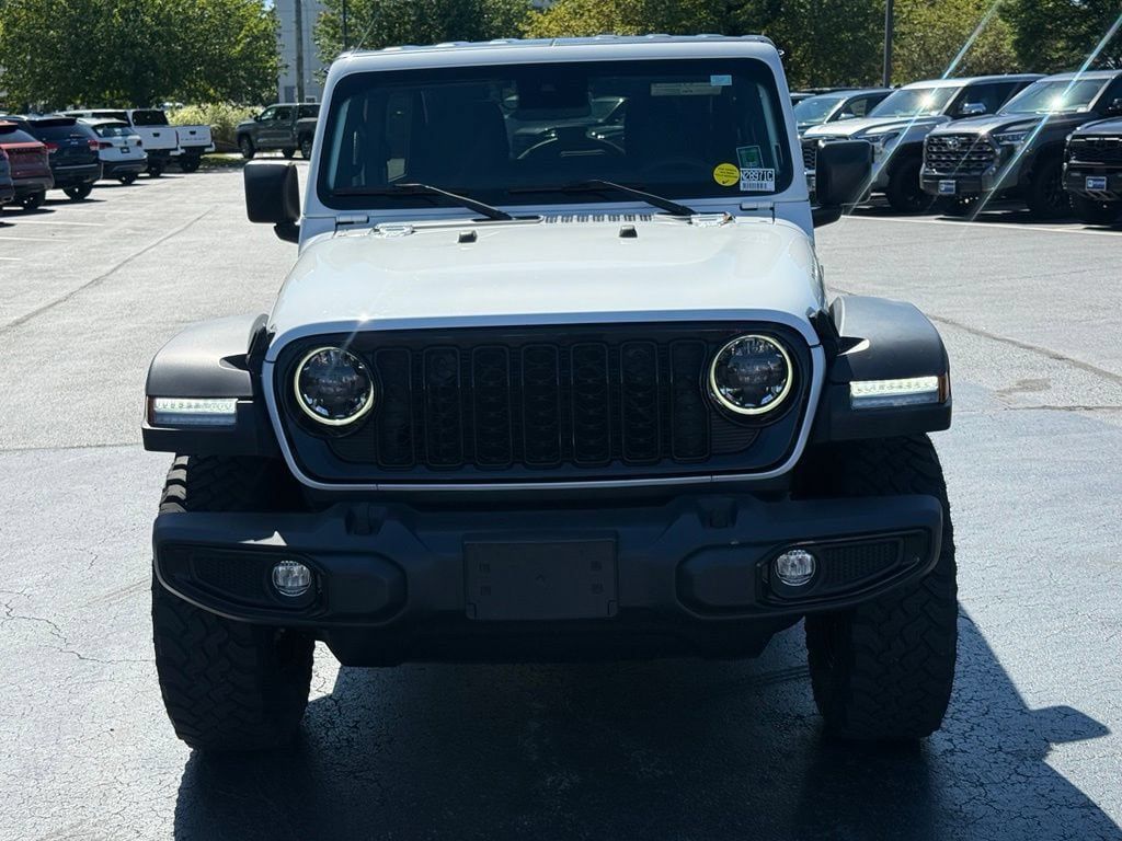 Used 2024 Jeep Wrangler Unlimited Sport AWD/4WD image 12