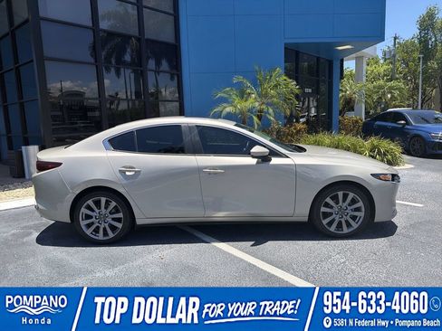 Used 2024 MAZDA MAZDA3 s FWD image 10
