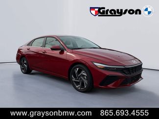 Used 2025 Hyundai Elantra Limited FWD video 1