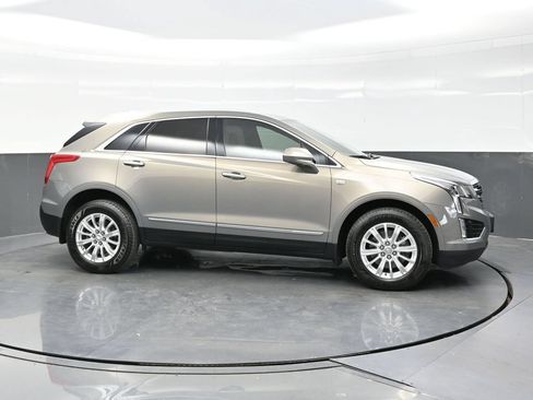 Used 2019 Cadillac XT5 AWD image 8
