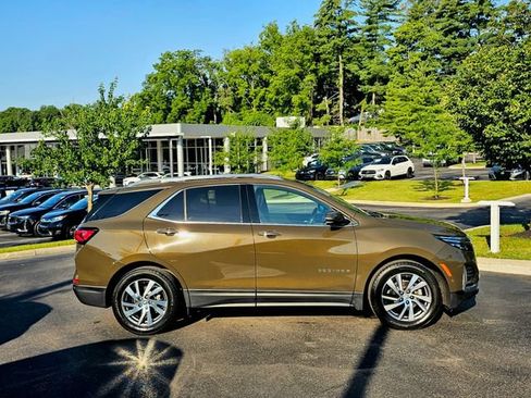 Used 2023 Chevrolet Equinox Premier FWD image 7