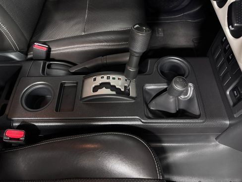 Used 2010 Toyota FJ Cruiser Sport Utility 2D image 13