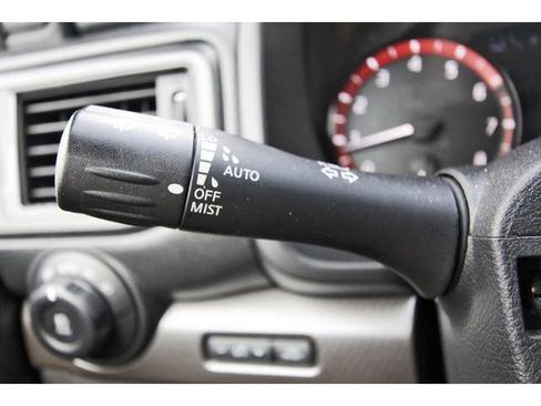 Used 2024 Nissan Titan PRO-4X image 16