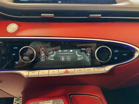 Used 2022 Genesis GV70 3.5T Sport w/ Sport Prestige Package image 19