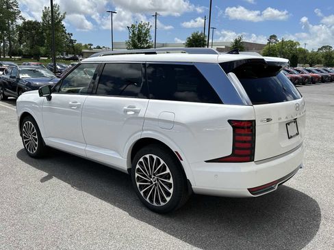 New 2026 Hyundai Palisade Calligraphy FWD image 5