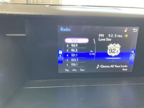 Used 2016 Lexus IS 200t w/ F Sport Package RWD image 28