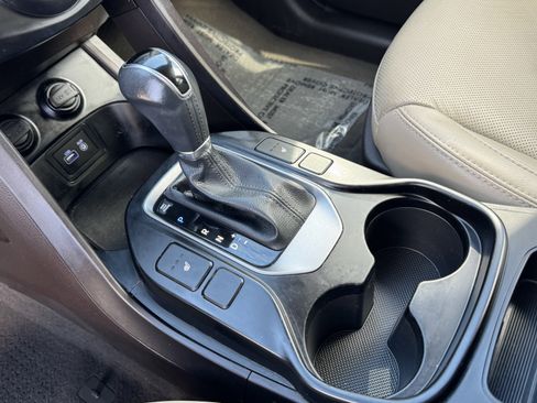 Used 2017 Hyundai Santa Fe Sport image 29