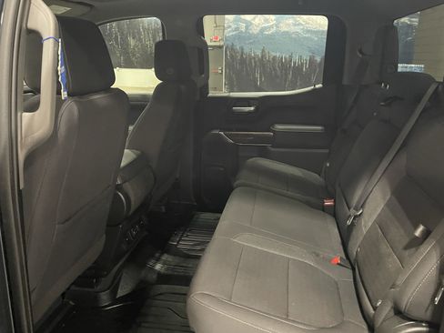 Used 2020 GMC Sierra 1500 Elevation w/ Elevation Value Package AWD/4WD image 15