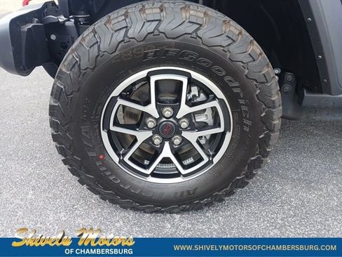 New 2026 Jeep Wrangler Unlimited Rubicon AWD/4WD image 2