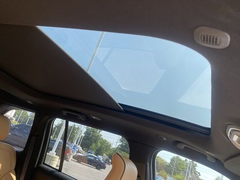 New 2025 Jeep Grand Cherokee Summit image 33