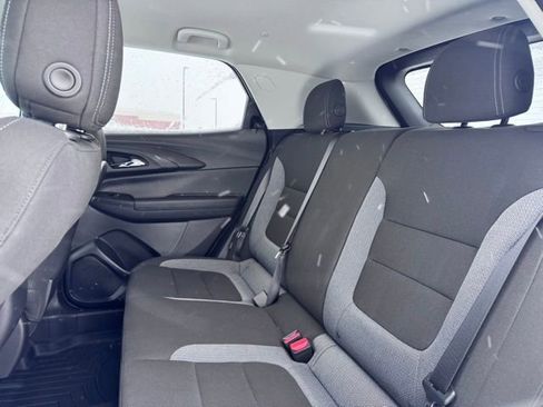 Used 2024 Chevrolet TrailBlazer LT w/ LT Cold Weather Package image 27
