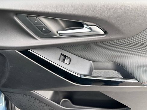 New 2026 Chevrolet Equinox RS w/ Convenience Package III image 23