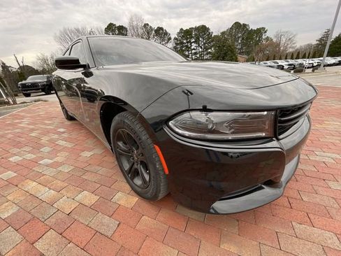 Used 2022 Dodge Charger SXT image 5