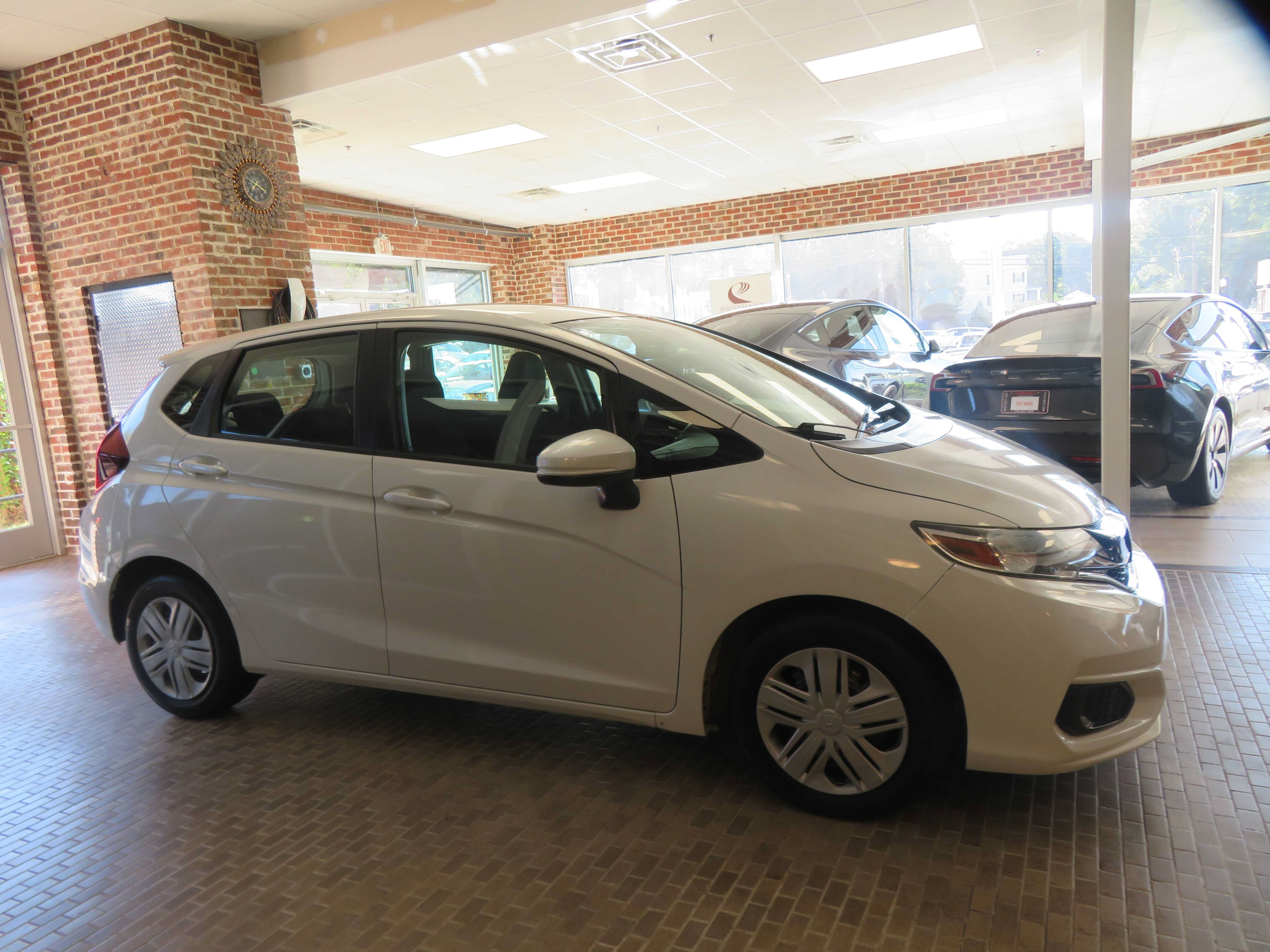Used 2019 Honda Fit LX image 35
